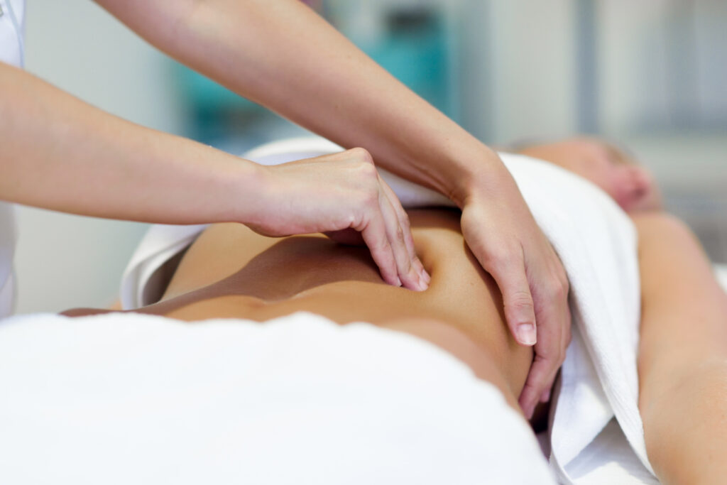 osteopathie-viscerale-ventre à Montady pour les troubles digestifs et les tensions abdominales.
